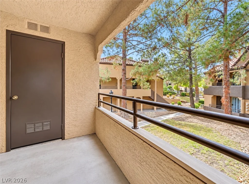 2200 Fort Apache, Las Vegas, NV 89117