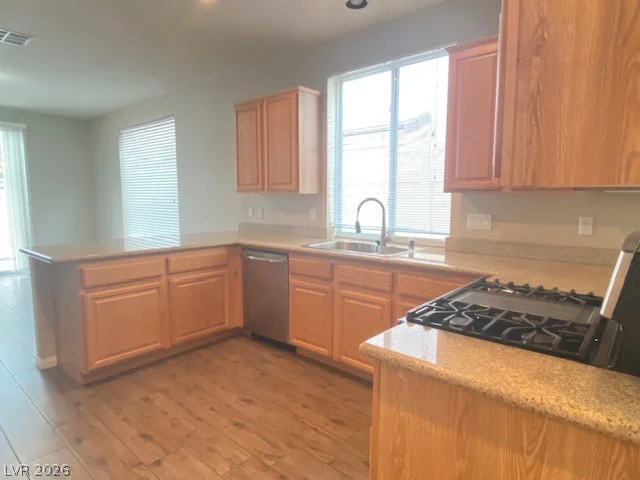6269 Glimmering Light, Las Vegas, NV 89139