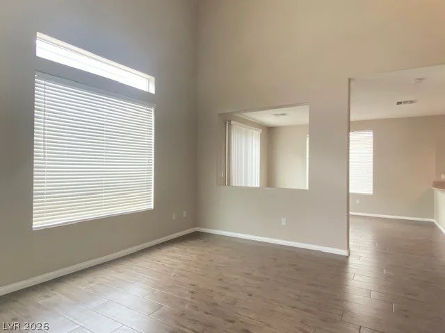 6269 Glimmering Light, Las Vegas, NV 89139
