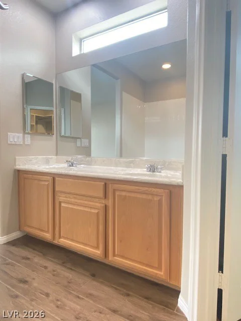 6269 Glimmering Light, Las Vegas, NV 89139