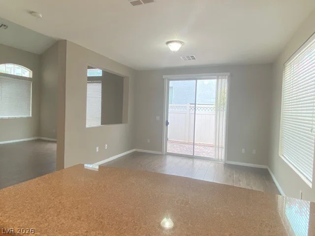 6269 Glimmering Light, Las Vegas, NV 89139