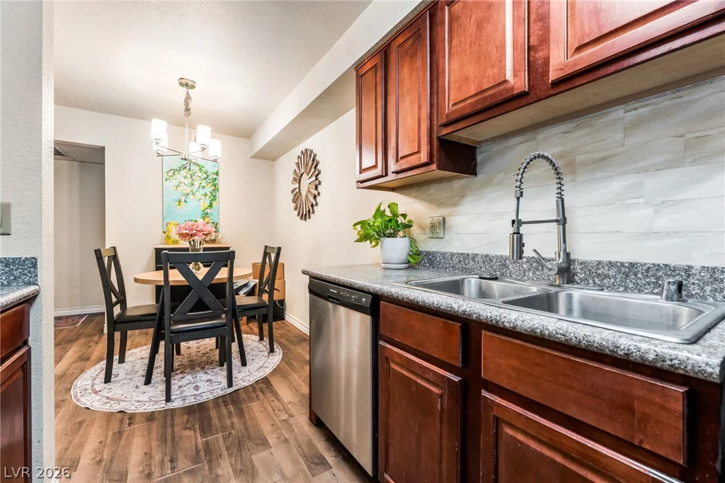 2451 Rainbow, Las Vegas, NV 89108