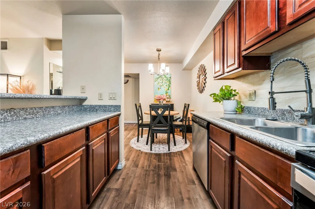 2451 Rainbow, Las Vegas, NV 89108