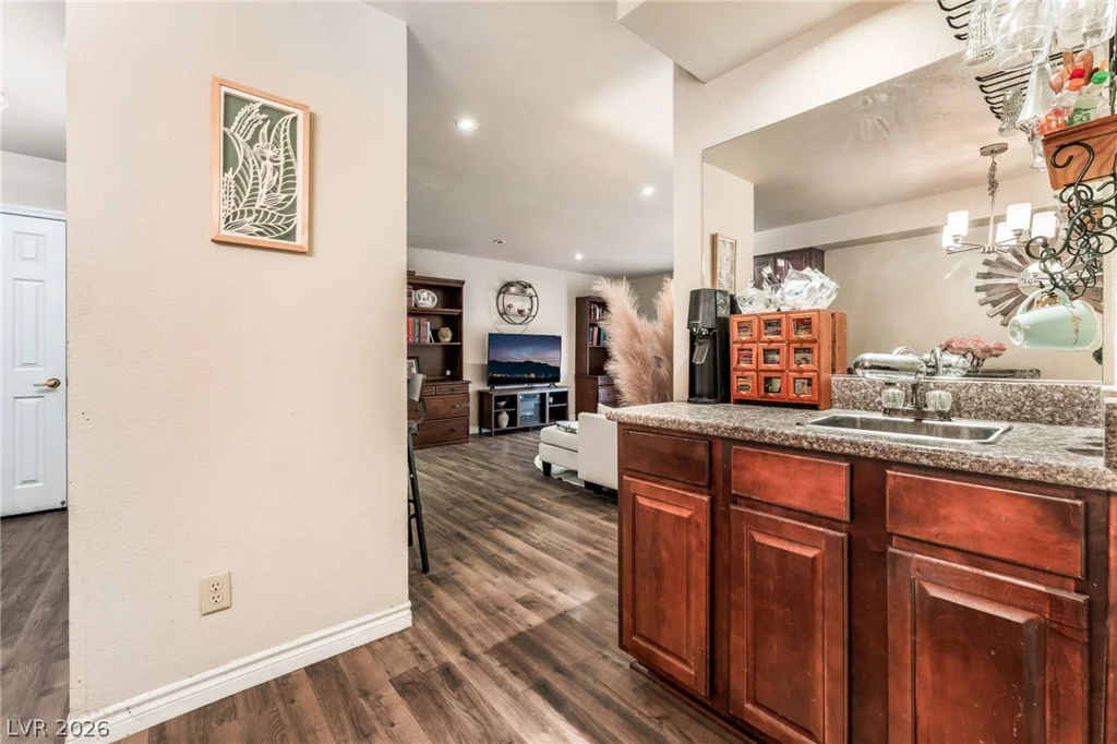 2451 Rainbow, Las Vegas, NV 89108