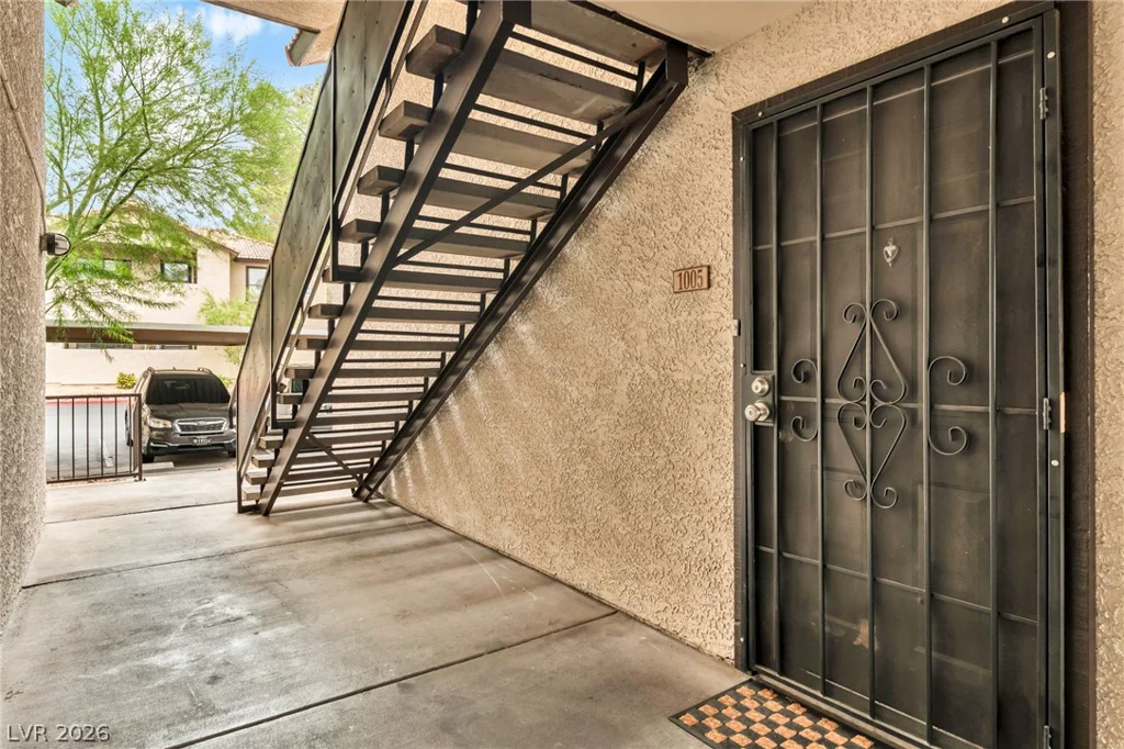 2451 Rainbow, Las Vegas, NV 89108
