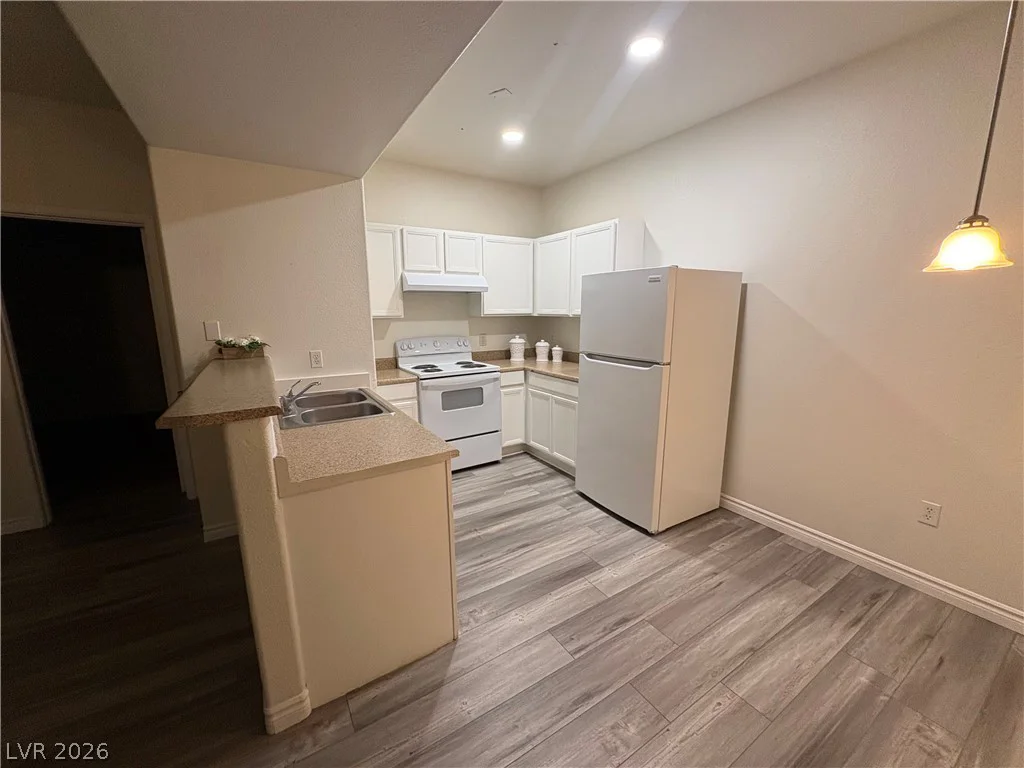 2131 Hussium Hills, Las Vegas, NV 89108