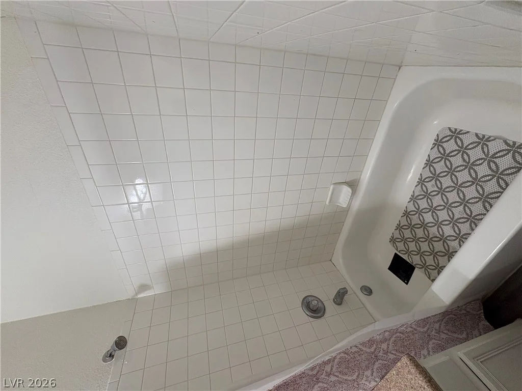 2131 Hussium Hills, Las Vegas, NV 89108