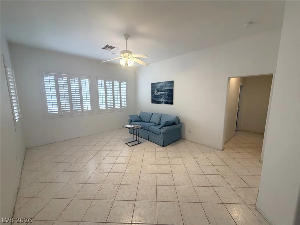 10709 Dover Creek, Las Vegas, NV 89134