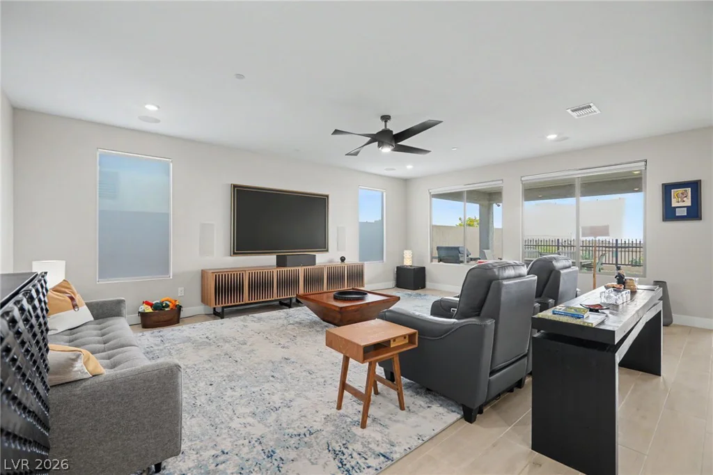 6412 Belgrossa Bend, Las Vegas, NV 89166