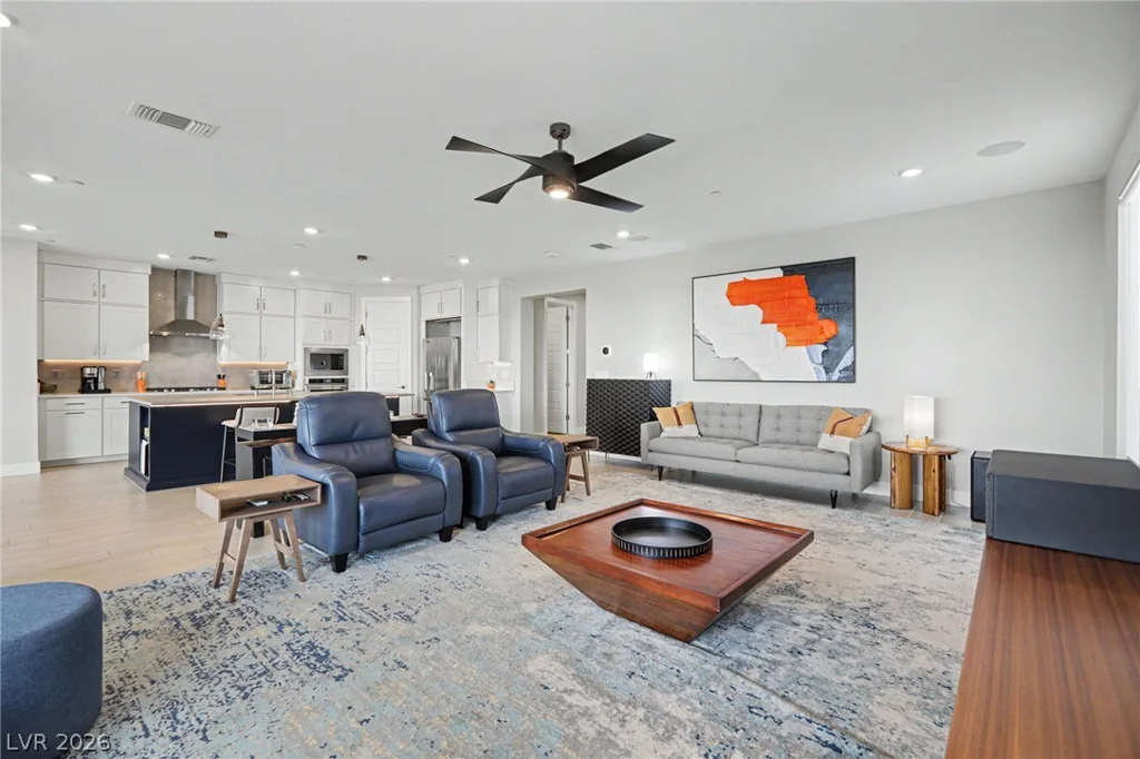 6412 Belgrossa Bend, Las Vegas, NV 89166