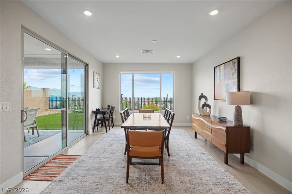 6412 Belgrossa Bend, Las Vegas, NV 89166