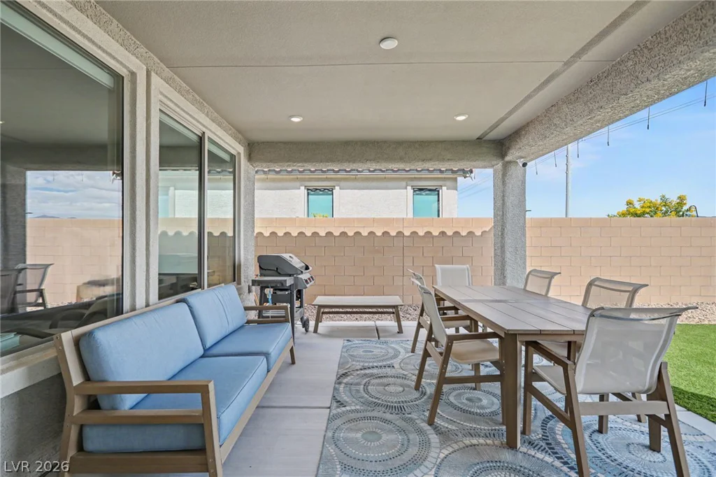 6412 Belgrossa Bend, Las Vegas, NV 89166
