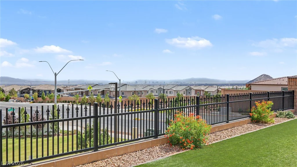 6412 Belgrossa Bend, Las Vegas, NV 89166