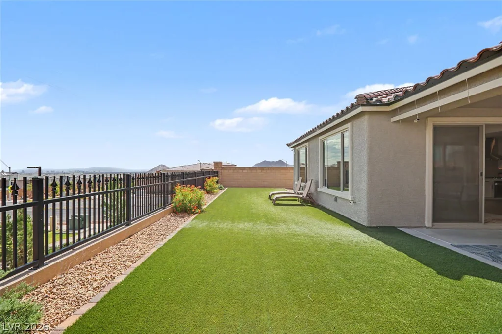 6412 Belgrossa Bend, Las Vegas, NV 89166