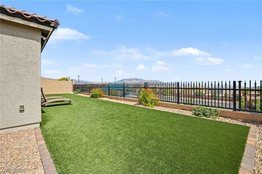 6412 Belgrossa Bend, Las Vegas, NV 89166