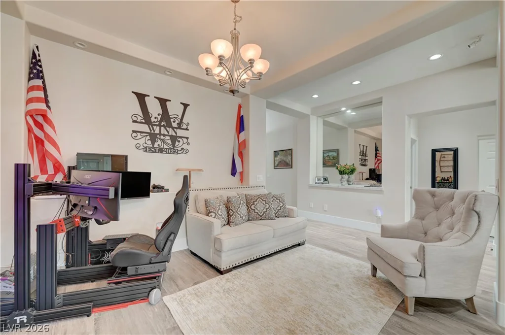 135 Mesa Verde, Las Vegas, NV 89123