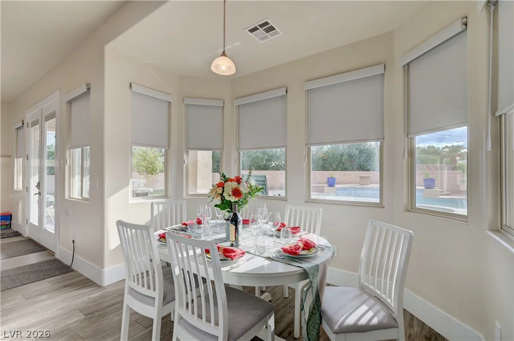 135 Mesa Verde, Las Vegas, NV 89123