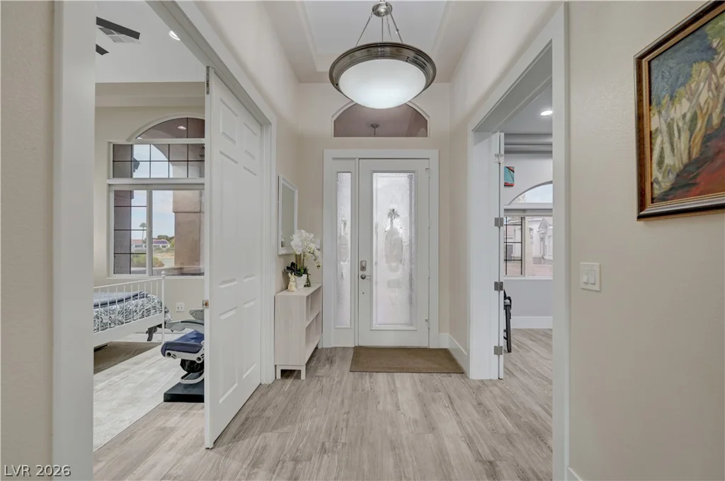 135 Mesa Verde, Las Vegas, NV 89123