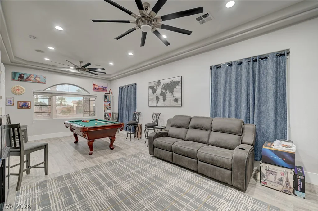 135 Mesa Verde, Las Vegas, NV 89123