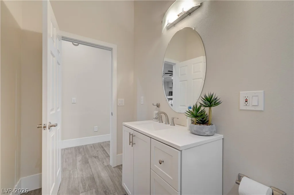 135 Mesa Verde, Las Vegas, NV 89123