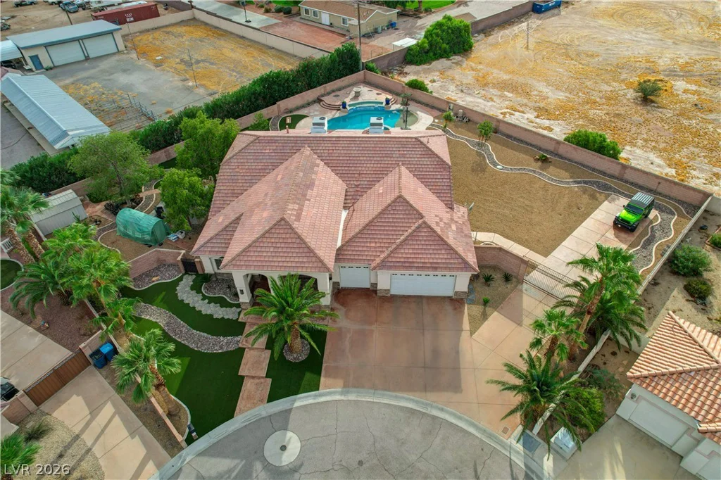 135 Mesa Verde, Las Vegas, NV 89123