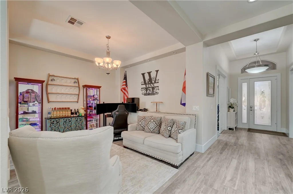 135 Mesa Verde, Las Vegas, NV 89123