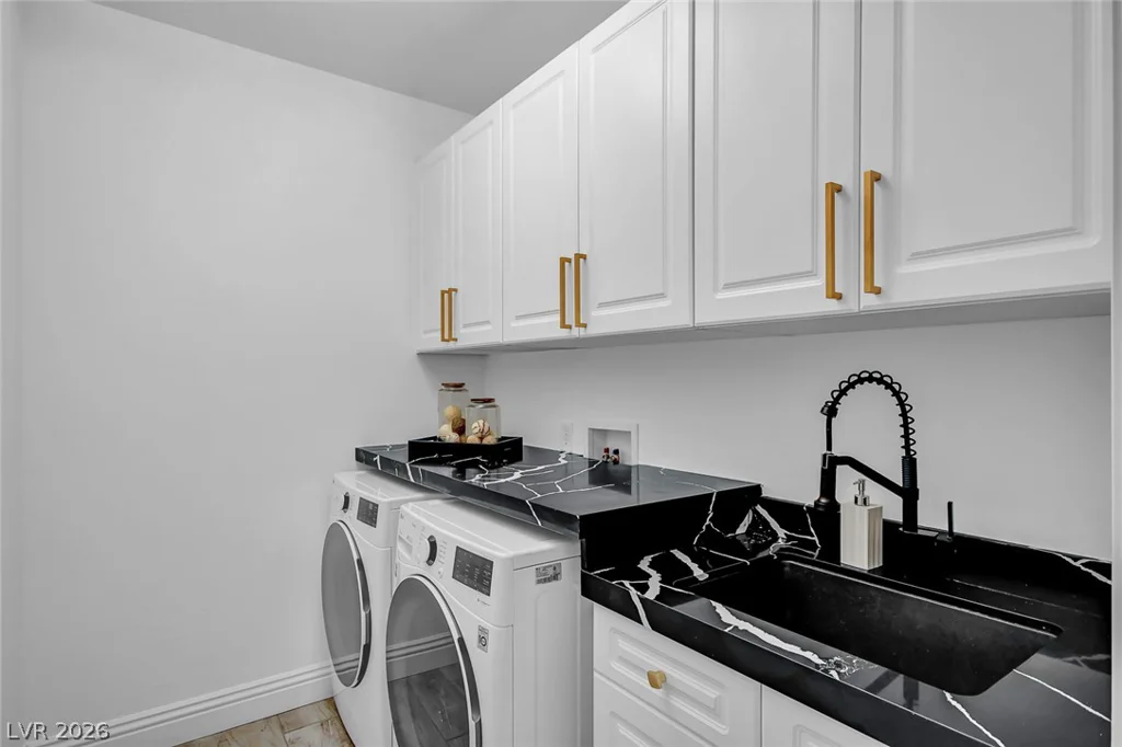 905 Cantura Mills, Henderson, NV 89052