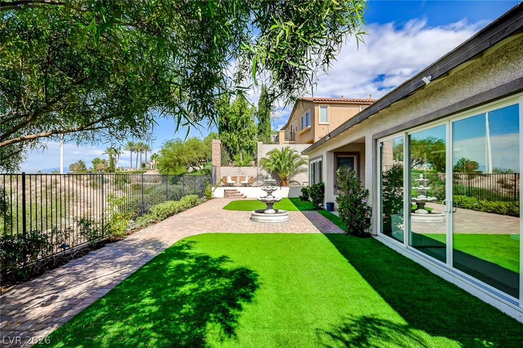 905 Cantura Mills, Henderson, NV 89052