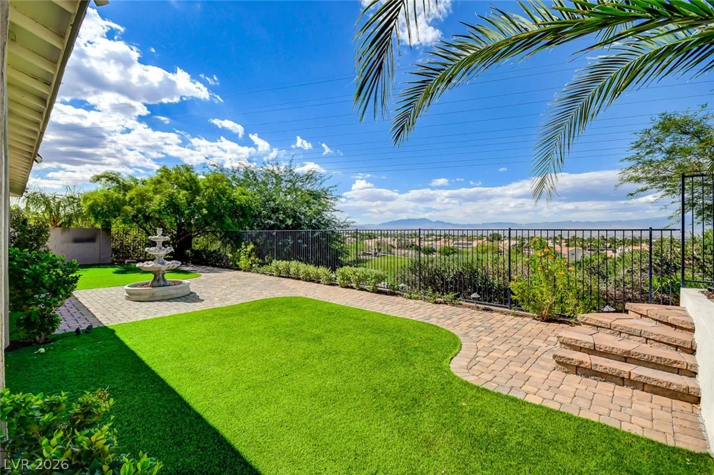 905 Cantura Mills, Henderson, NV 89052