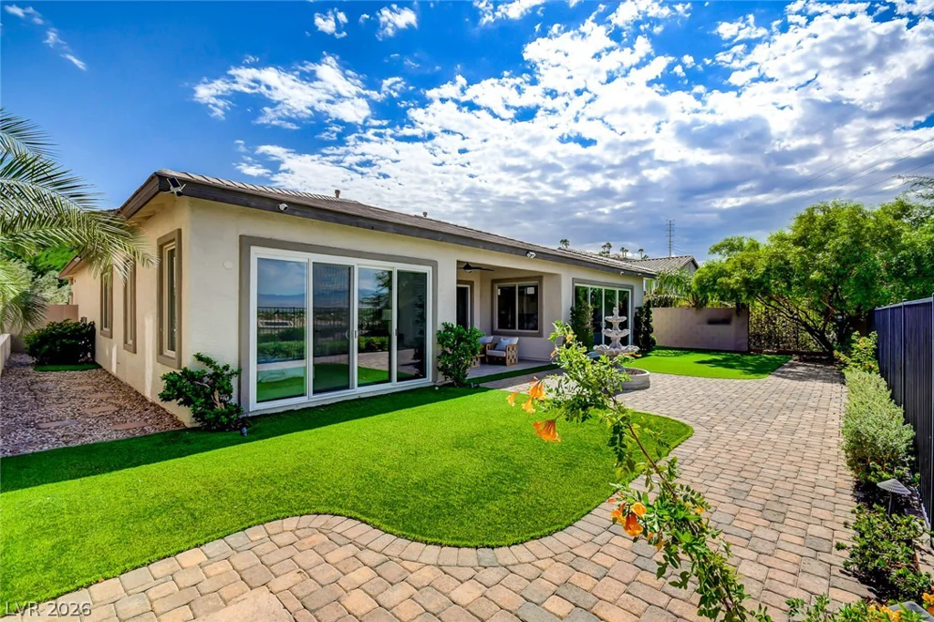 905 Cantura Mills, Henderson, NV 89052