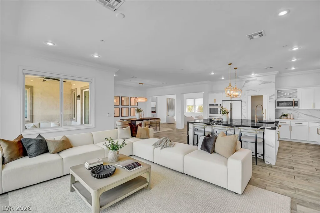 905 Cantura Mills, Henderson, NV 89052
