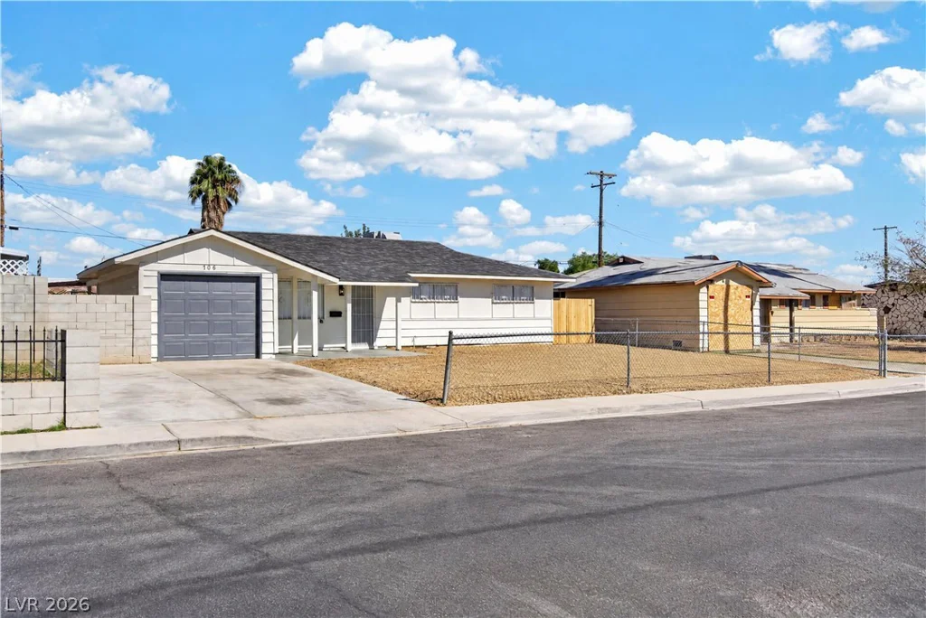 708 Van Ert, North Las Vegas, NV 89030