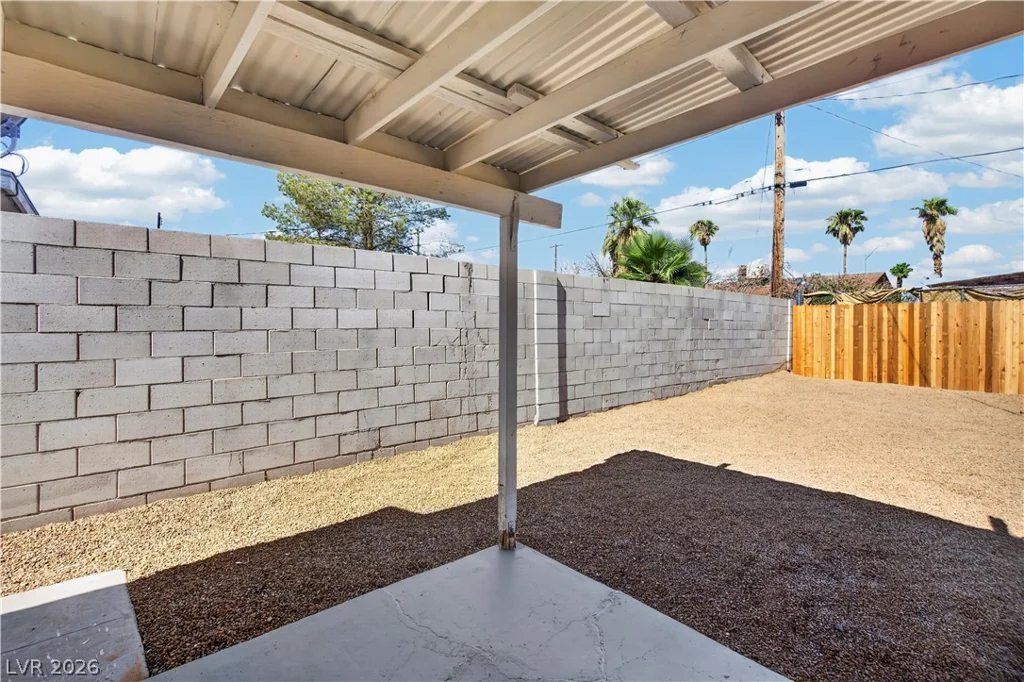 708 Van Ert, North Las Vegas, NV 89030