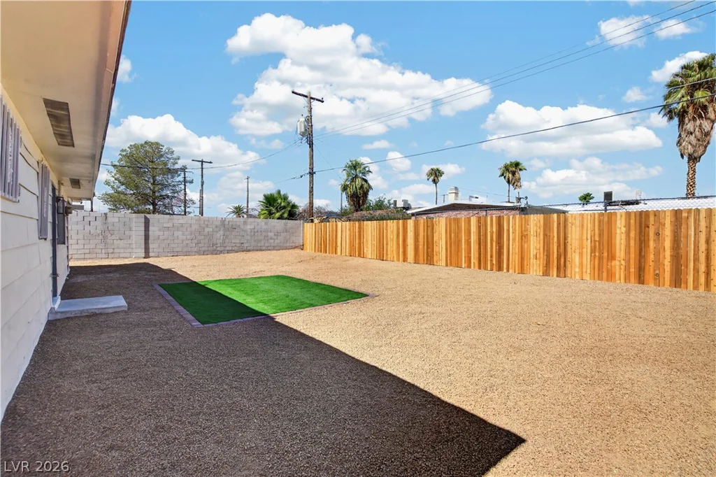 708 Van Ert, North Las Vegas, NV 89030