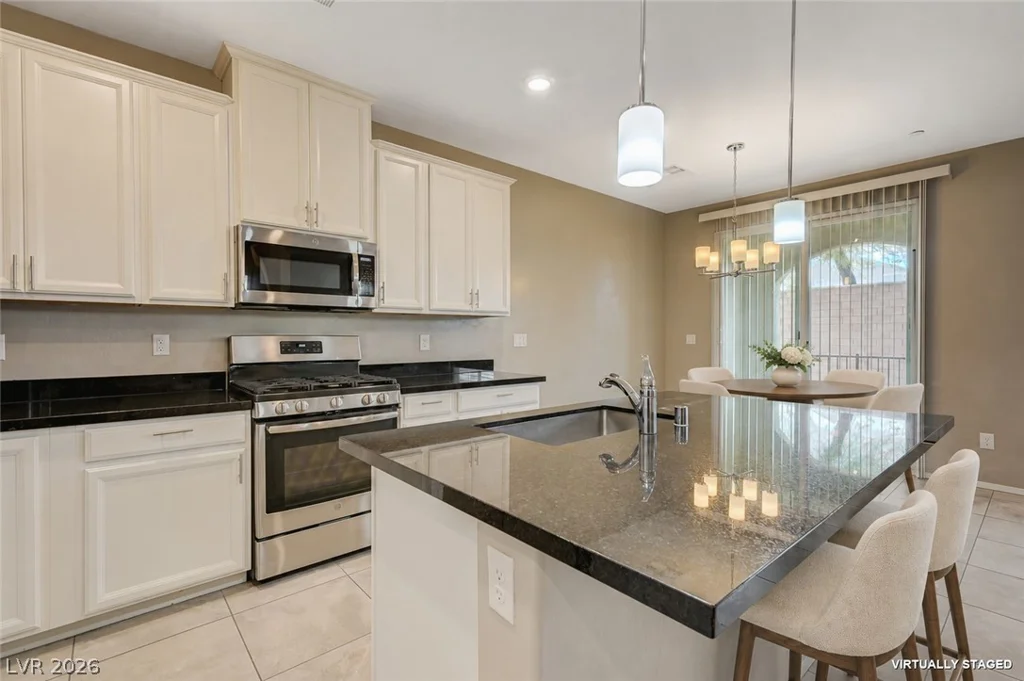 8591 Insignia, Las Vegas, NV 89178