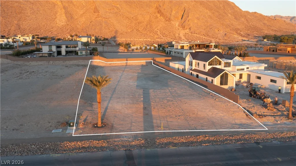 4195 Grand Canyon, Las Vegas, NV 89129