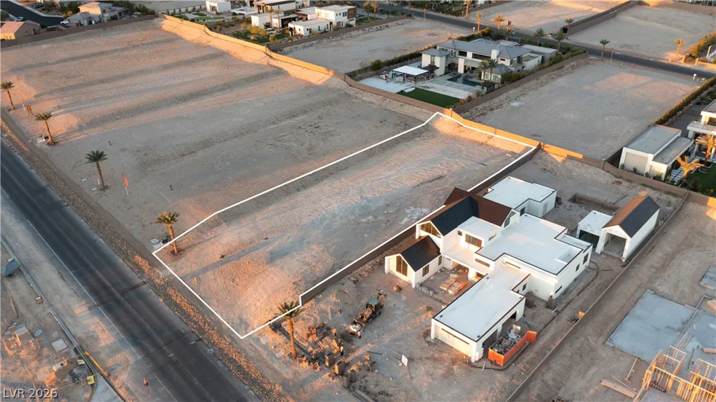 4195 Grand Canyon, Las Vegas, NV 89129