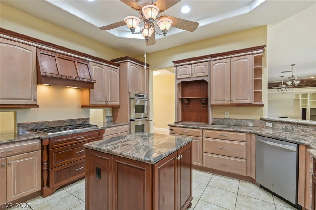 7285 Tara, Las Vegas, NV 89117