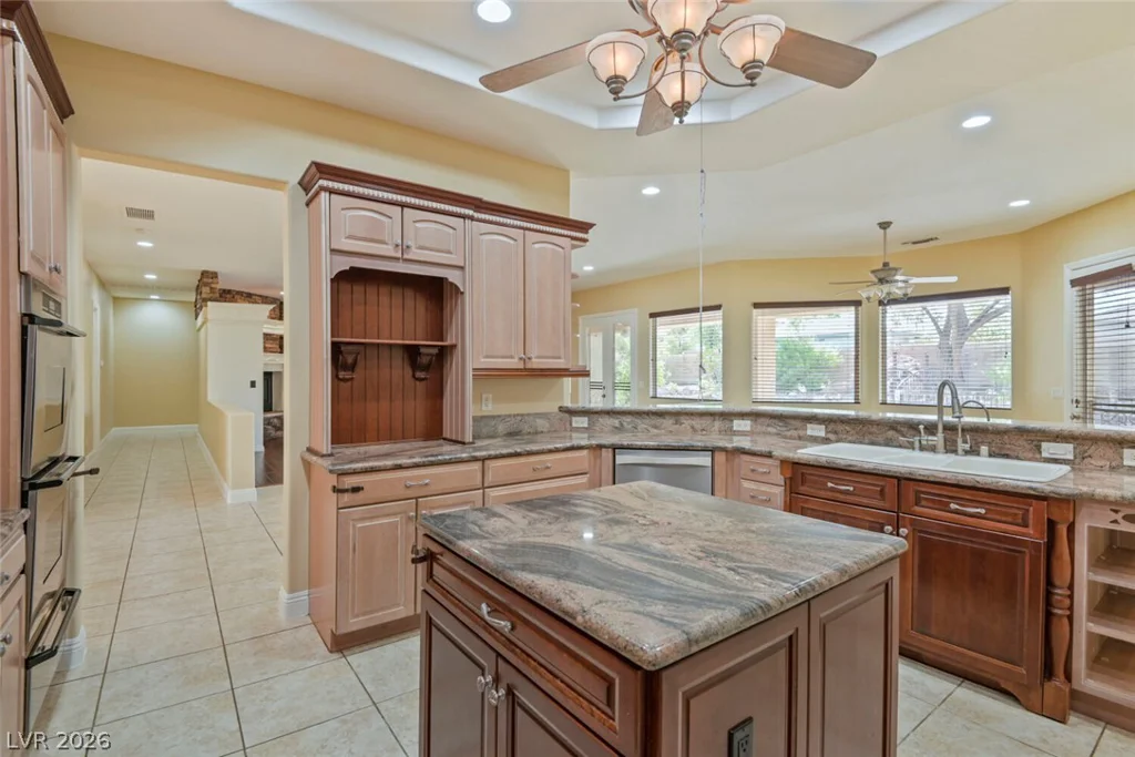7285 Tara, Las Vegas, NV 89117