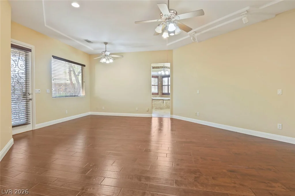 7285 Tara, Las Vegas, NV 89117