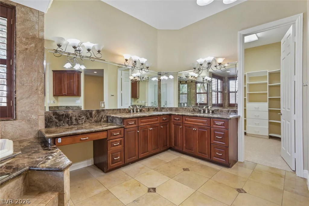 7285 Tara, Las Vegas, NV 89117