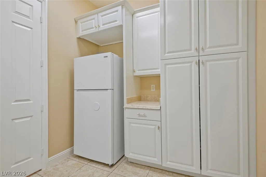 7285 Tara, Las Vegas, NV 89117