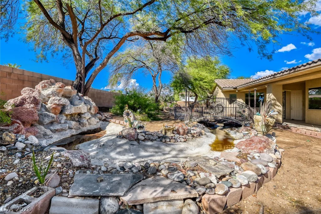 7285 Tara, Las Vegas, NV 89117