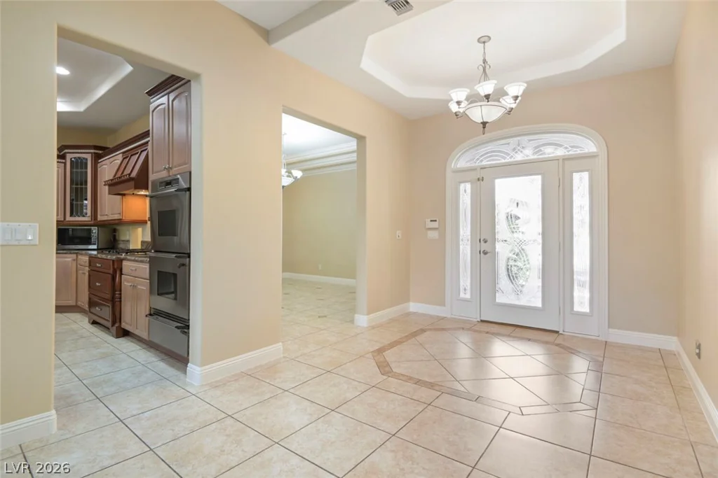 7285 Tara, Las Vegas, NV 89117