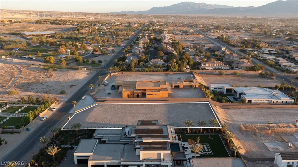 4240 Jensen, Las Vegas, NV 89129