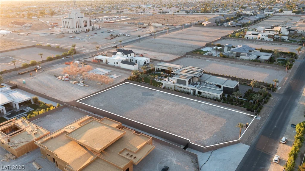 4240 Jensen, Las Vegas, NV 89129
