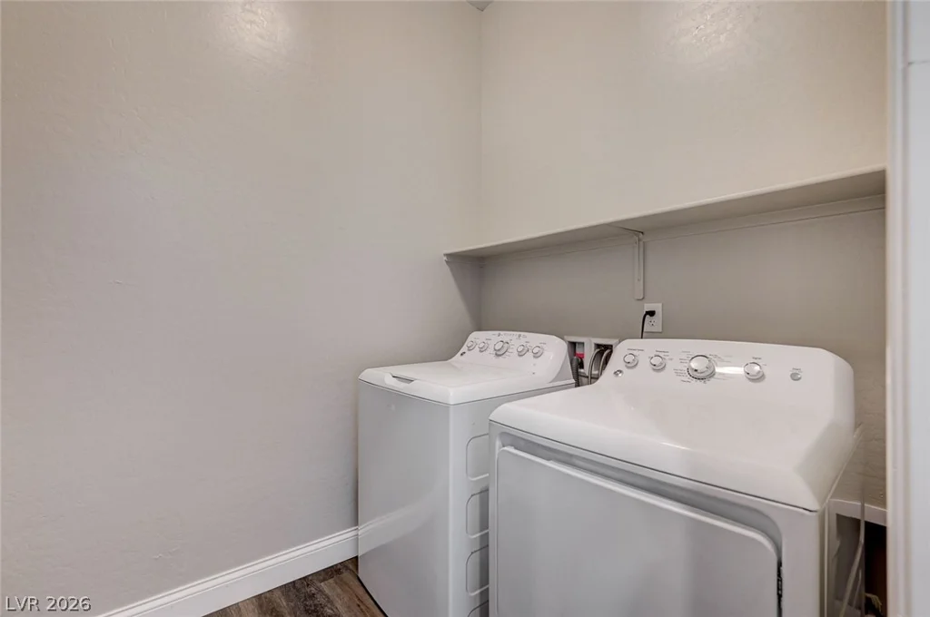 10160 Ocher Valley, Las Vegas, NV 89178