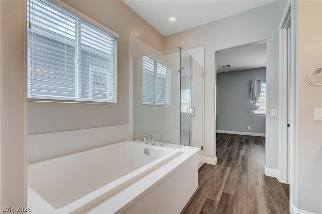 10160 Ocher Valley, Las Vegas, NV 89178