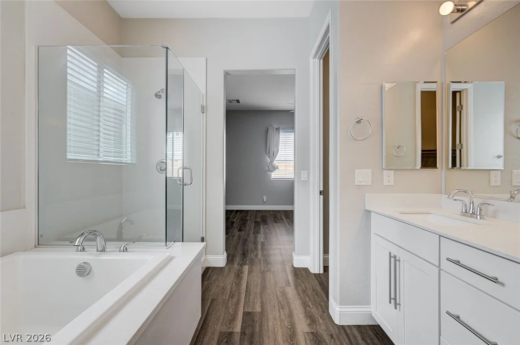 10160 Ocher Valley, Las Vegas, NV 89178