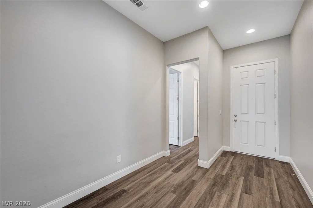 10160 Ocher Valley, Las Vegas, NV 89178